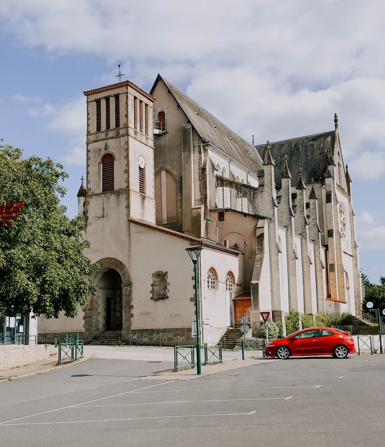 Eglise-Ste-radegonde_getigne_credit-AngelinaBulot